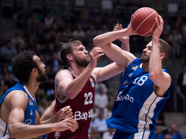 在接近油漆 在接近油漆